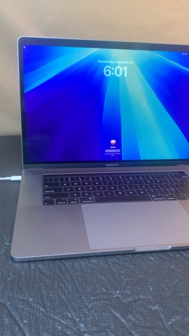 Apple MacBook Pro 15 - Retina Display, Great Condition!