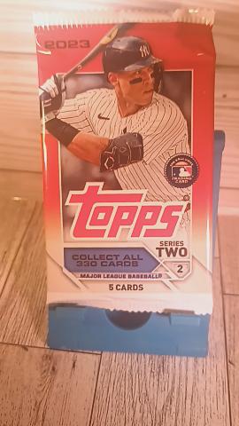 2023 Topps Series 2 Baseball Card Pack - 5 Cards